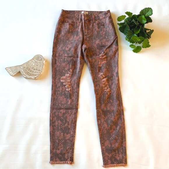 Easel Snake Print Stretch Twill Raw Hem Skinny Jeans Ankle Crop Rose New Medium - Picture 7 of 11